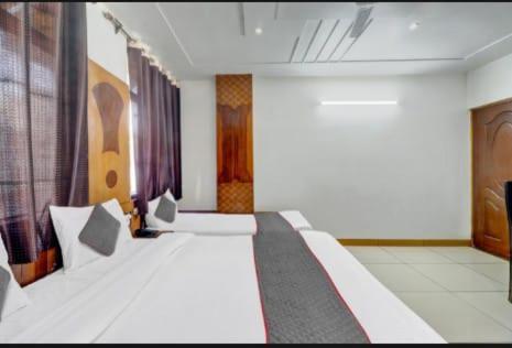 Alpine By The Golden Taj Group And 3*